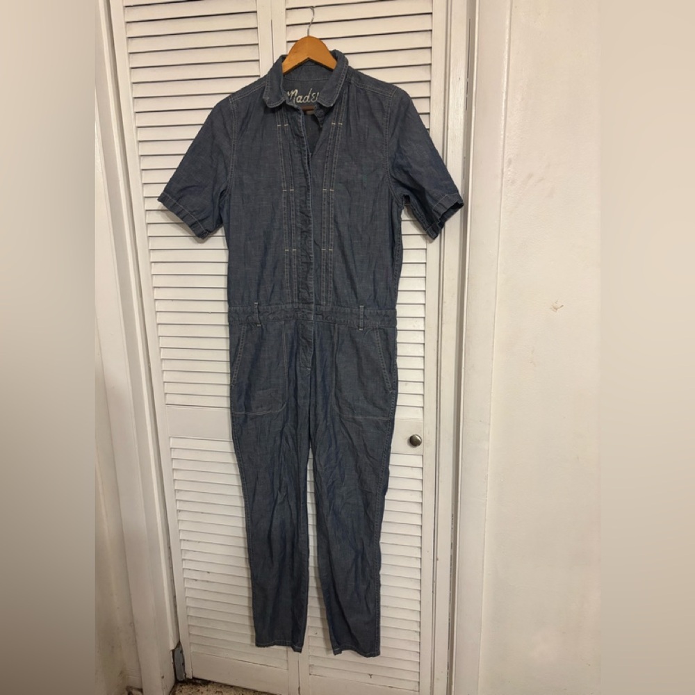 Madewell Denim Relaxed Coverall Jumpsuit in denim Wash Small medium